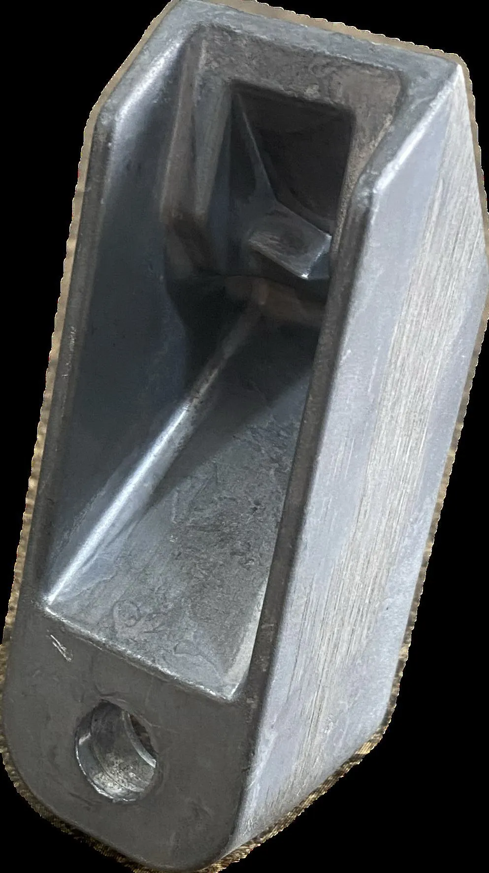 Aluminium die-cast angle bracket with mounting hole